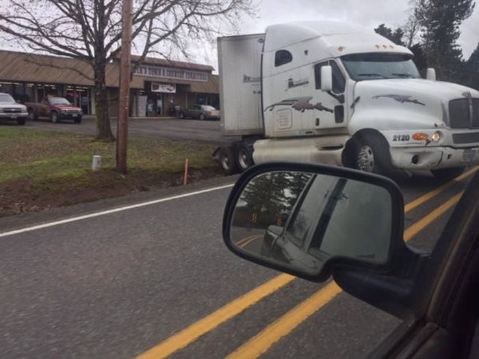 Bad Things Never Seem To Stop Happening To Some People (43 pics)