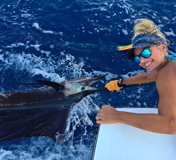 Pro Fisher Michelle Clavette Is A Real Catch (14 pics)