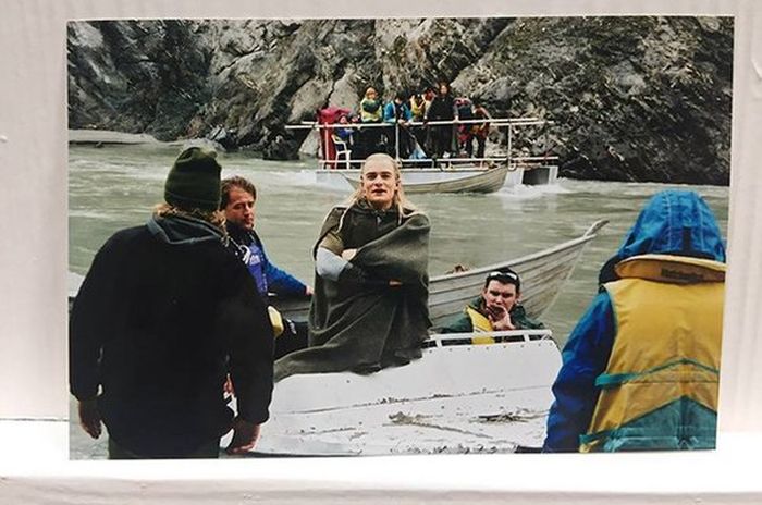 Orlando Bloom Shares Behind The Scenes Photos From The Lord Of The Rings (9 pics)
