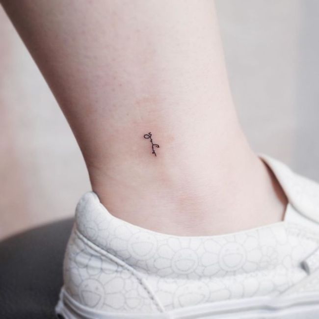 Tiny Tattoos For People Who Like Minimalism (30 pics)