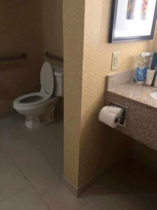 Crappy Design Fails That Are Undeniably Funny (41 pics)