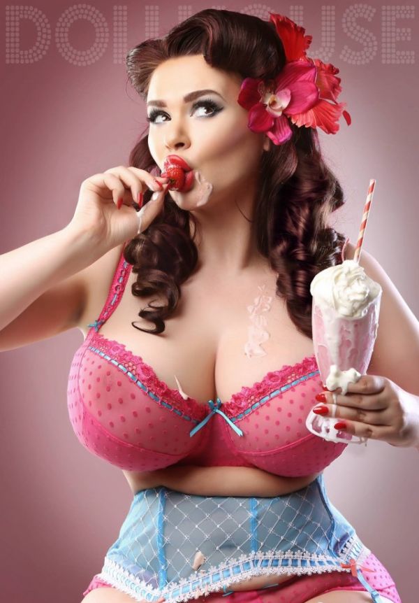 Burlesque Girls Are Total Babes (26 pics)