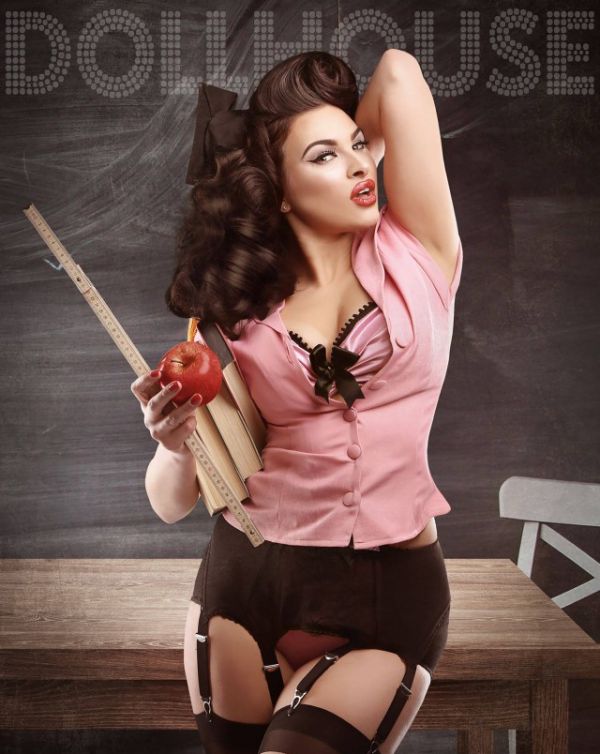 Burlesque Girls Are Total Babes (26 pics)