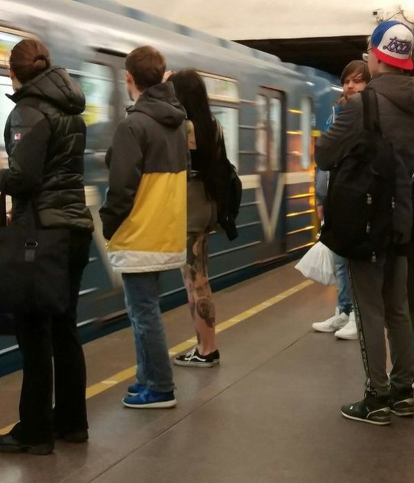 Baffling Sights You Can Only See On The Russian Metro (33 pics)