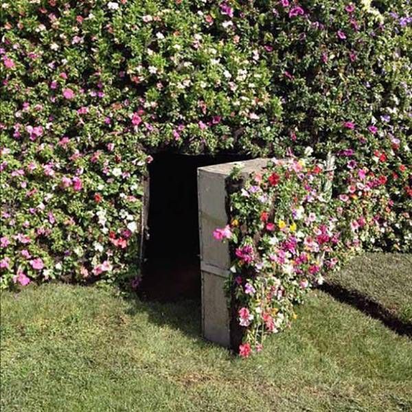 Proof That Narnia Can Be Accessed From A Lot Of Hidden Places (24 pics)