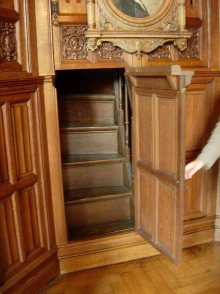 Proof That Narnia Can Be Accessed From A Lot Of Hidden Places (24 pics)