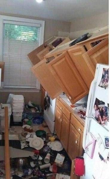 Sometimes Life Can Be Truly Awful (38 pics)