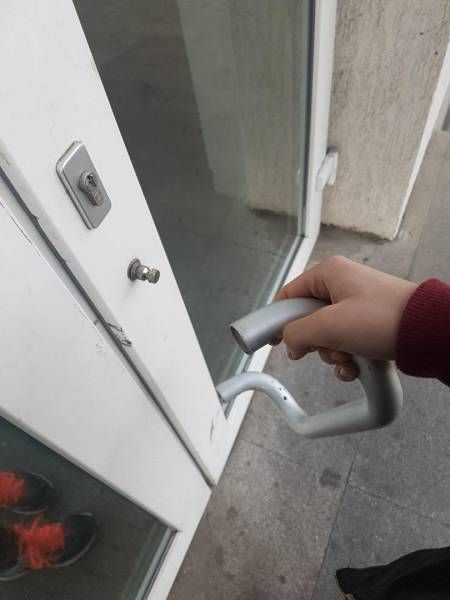 Sometimes Life Can Be Truly Awful (38 pics)