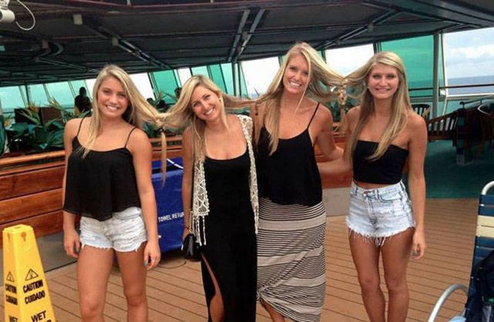 Blondes Are Definitely A Different Species (49 pics)