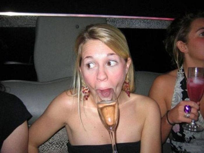 Blondes Are Definitely A Different Species (49 pics)