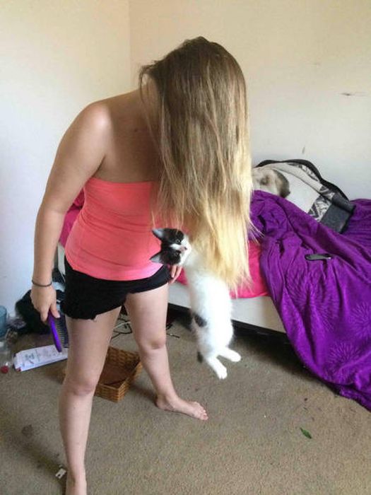 Blondes Are Definitely A Different Species (49 pics)