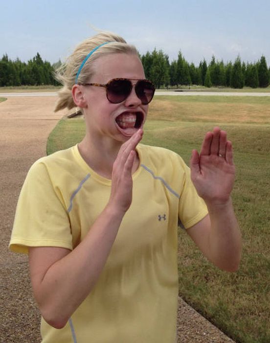 Blondes Are Definitely A Different Species (49 pics)