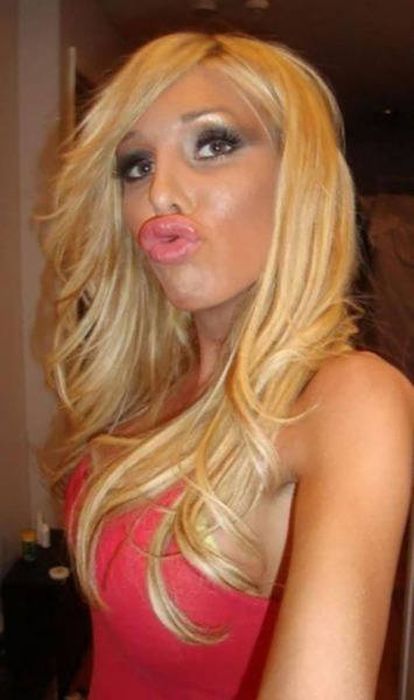 Blondes Are Definitely A Different Species (49 pics)
