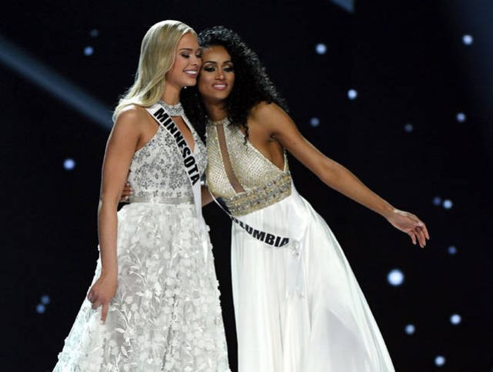 Miss USA 2017 Isn't Just Gorgeous, She's Also A Nuclear Scientist (16 pics)
