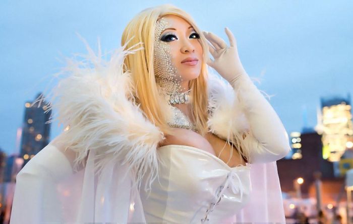 Yaya Han Makes Some Of The Best Cosplays In The World (13 pics)