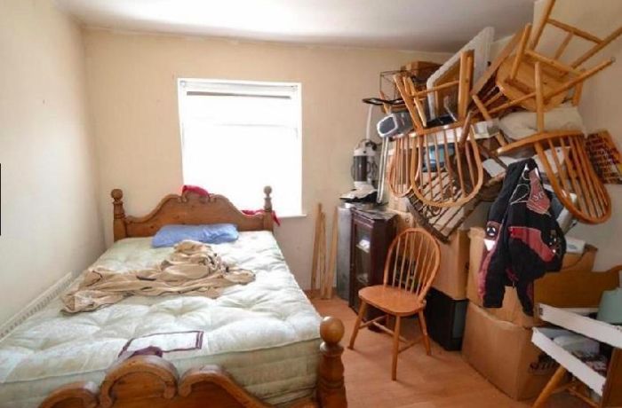 The Most Absurd Photos Ever Posted By Realtors (24 pics)