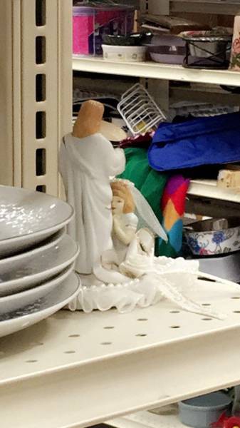 Wow, Thrift Shops Have Some Really Weird Stuff (37 pics)