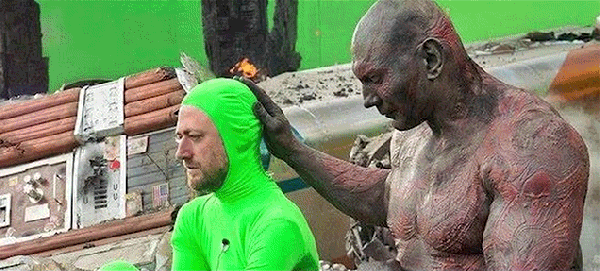 Behind The Scenes Looks At Special Effects That Might Ruin Your Favorite Films (15 gifs)