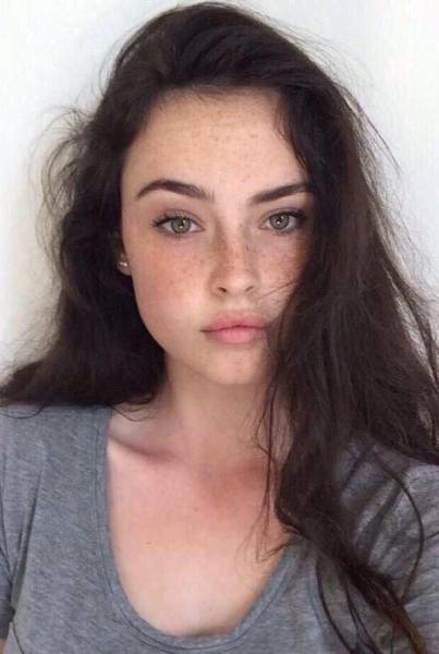 Beautiful Girls Are The Reason Why This World Keeps Spinning (50 pics)