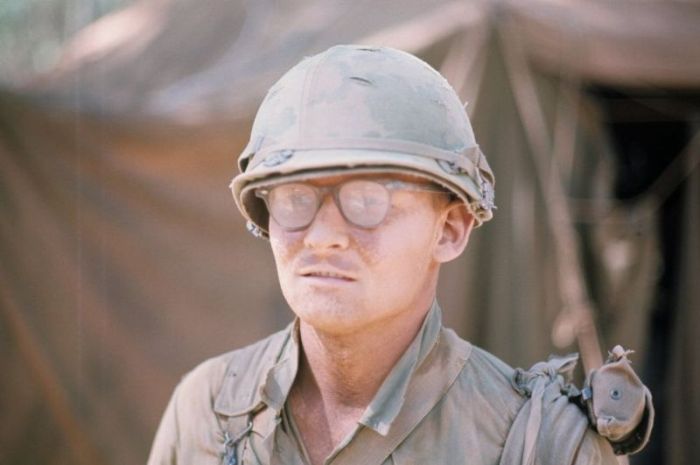 Photos That Show The Daily Life Of A Vietnam War Veteran (28 pics)