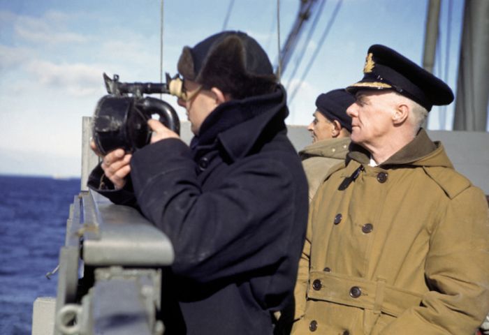 Vintage Photos Of An Atlantic Convoy From 1941 (32 pics)
