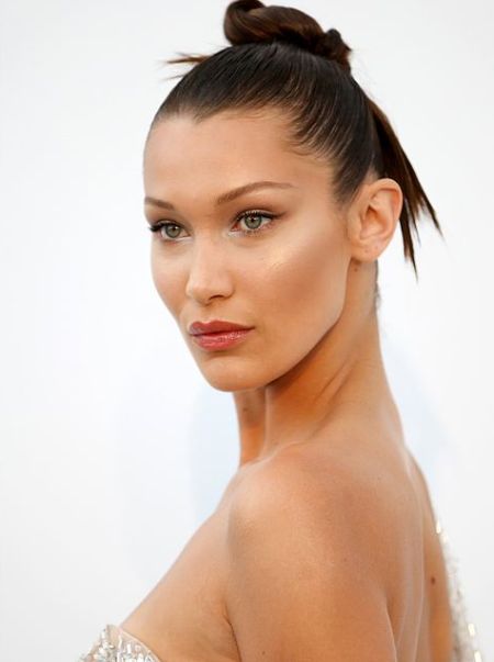 Bella Hadid Turned Heads With Her Dress At The Cannes Festival (5 pics)
