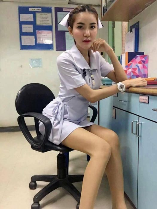 Hot Nurse Claims She Was Forced To Quit Her Job (10 pics)