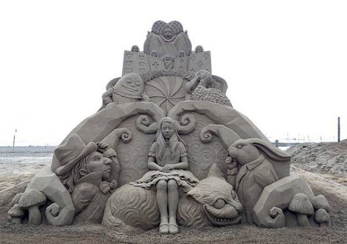 How Is It Even Possible To Make Such Things Out Of Sand?! (22 pics)