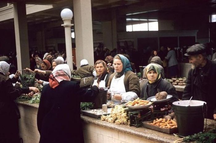 Vintage Photos Show The Markets Of The Soviet Union (26 pics)