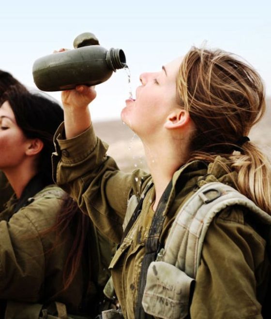 Beautiful Military Girls In Honor Of Memorial Day (35 pics)