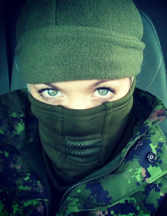 Beautiful Military Girls In Honor Of Memorial Day (35 pics)