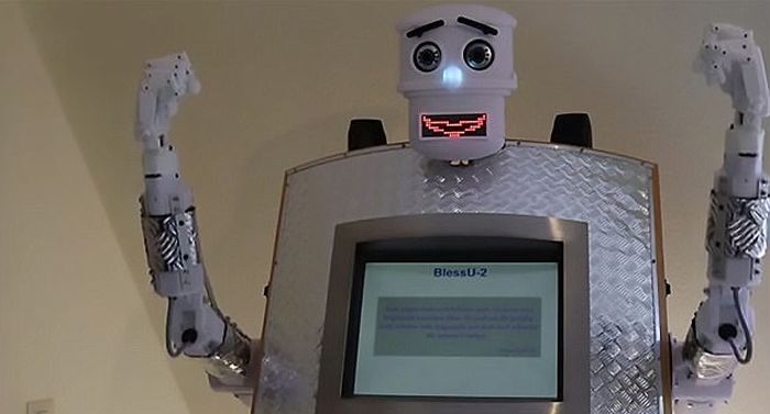 Robot Priest Grants Auto Blessings In German Town (3 pics)