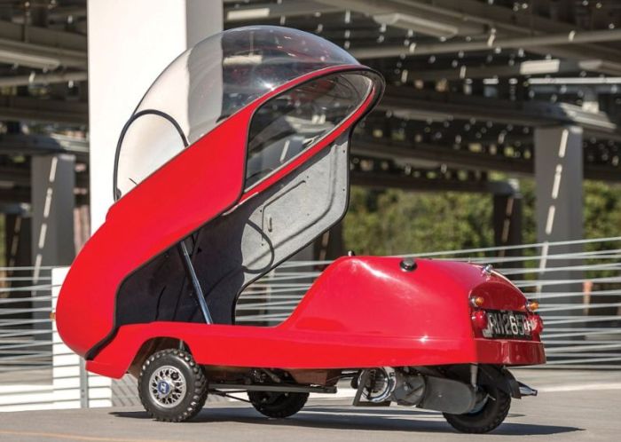 The Peel Trident Is An Awkward Looking Vehicle (6 pics)