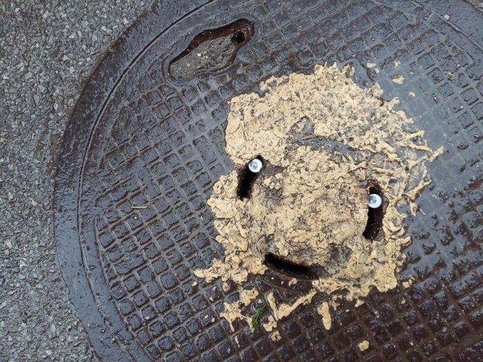Someone In Bulgaria Put Googly Eyes On Broken Objects And It’s Awesome (25 pics)
