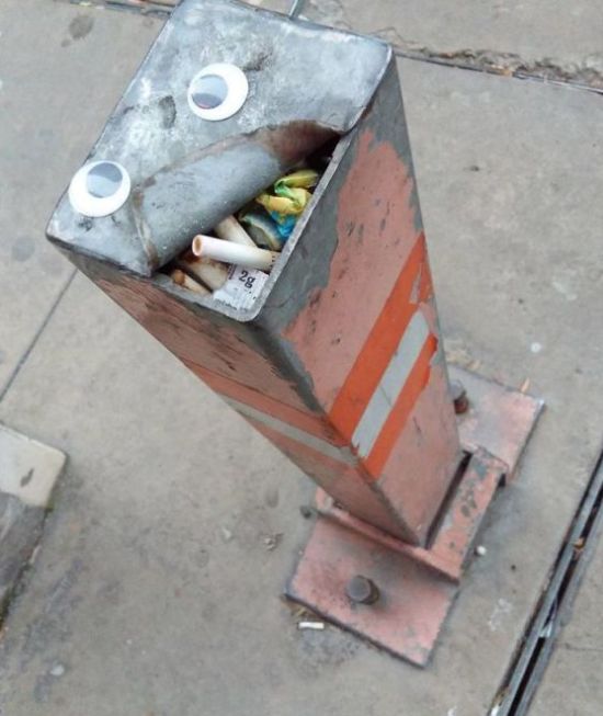 Someone In Bulgaria Put Googly Eyes On Broken Objects And It’s Awesome (25 pics)