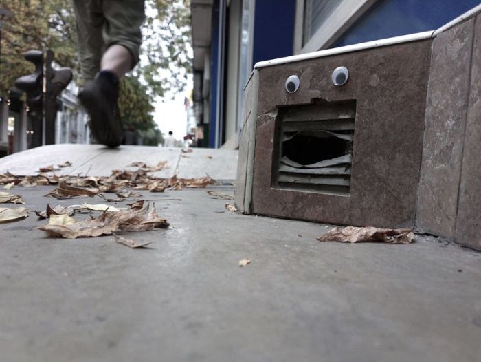 Someone In Bulgaria Put Googly Eyes On Broken Objects And It’s Awesome (25 pics)