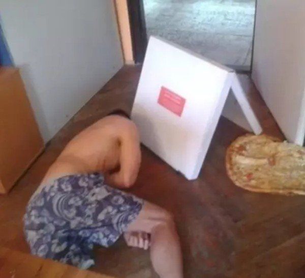 People Who Should Be Banned From Pizza Forever (21 pics)