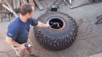 These Gifs Vividly Show Terrifying Moments (32 gifs)