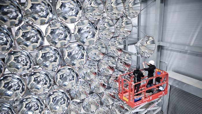 Germans Switch On The Largest Artificial Sun (7 pics)