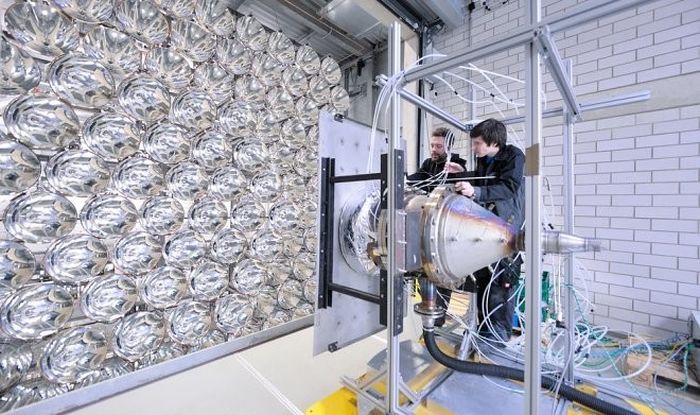 Germans Switch On The Largest Artificial Sun (7 pics)