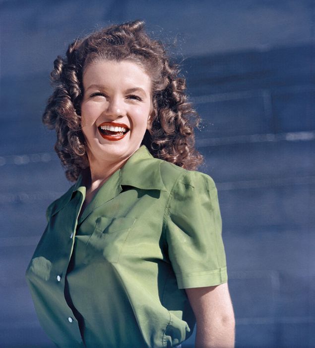 Rare Pics Of Marilyn Monroe Before She Became Famous (30 pics)