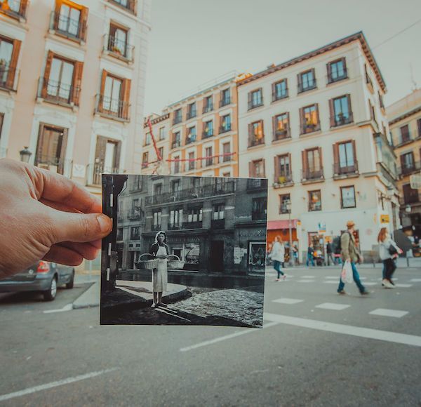 Guy Matches Old Photos To Modern Places During Trip To Europe (25 pics)