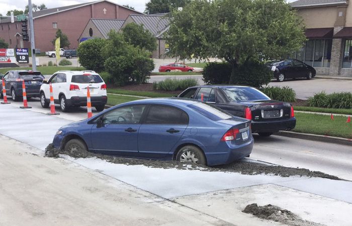 Driver Fined $10,000 For Trying To Avoid Traffic (3 pics)