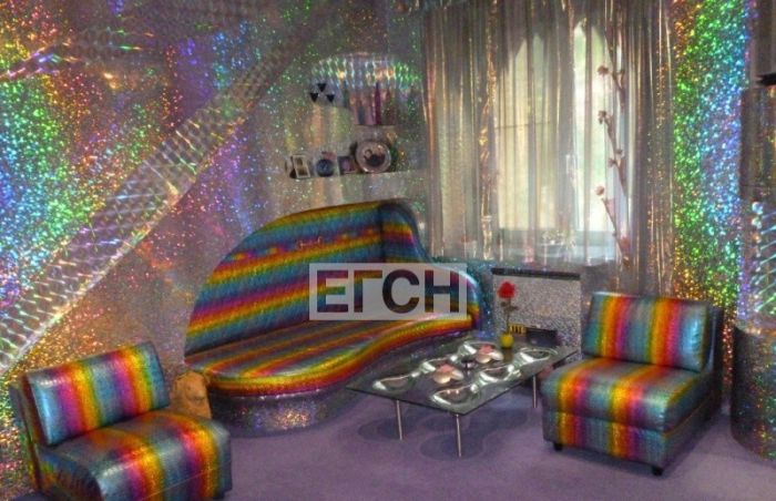 Moscow Apartment Is Decked Out With An Insane Interior (4 pics)