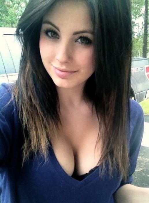Smoking Hot Girls That Will Instantly Improve Your Day (37 pics)