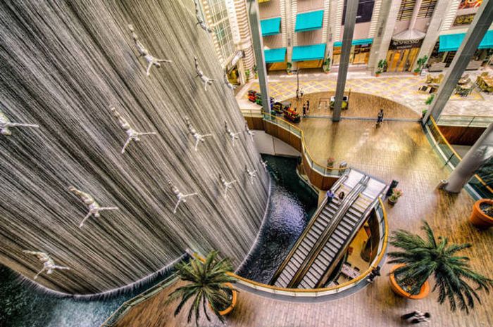 This World Is Full Of Magnificent Fountains (36 pics)
