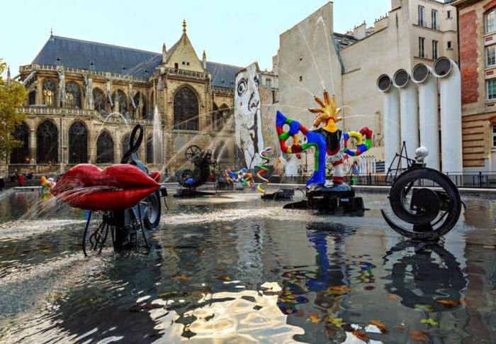 This World Is Full Of Magnificent Fountains (36 pics)