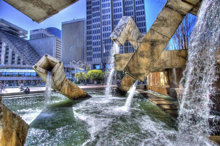 This World Is Full Of Magnificent Fountains (36 pics)