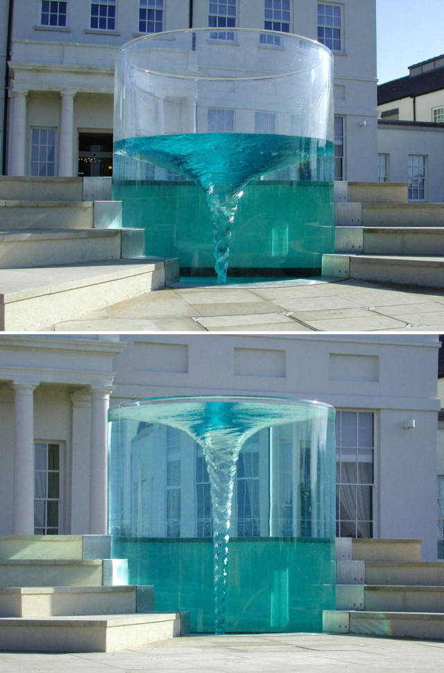 This World Is Full Of Magnificent Fountains (36 pics)