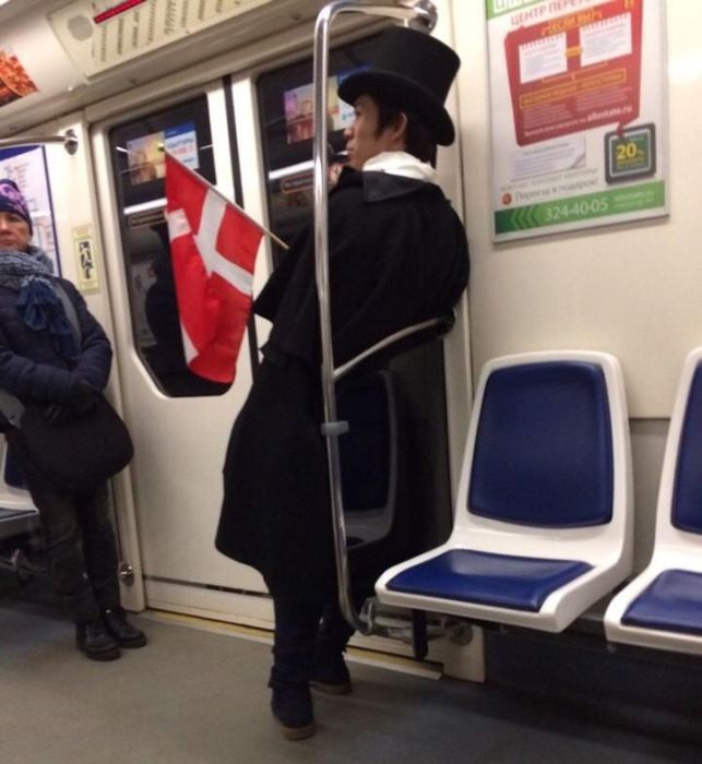 Fashion Gets Really Weird On The Russian Metro (29 pics)